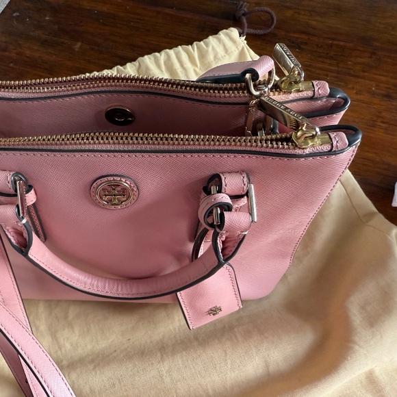 Tory Burch Crossbody Bag in Pink - Picture 2 of 7
